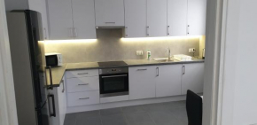 Apartament z balkonem w Centrum Kielc z prywatnym parkingiem